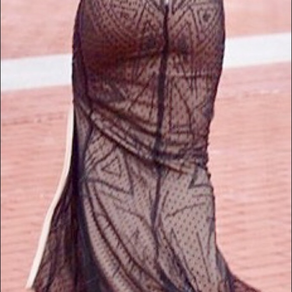 FORMAL DRESS - Picture 7 of 8